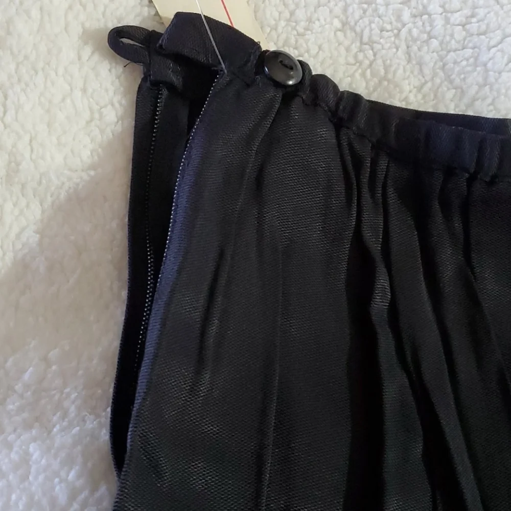Y2k Shiny flaired Black Skirt Size 6